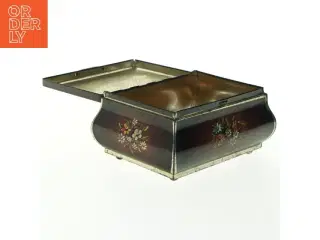 Antikt Metal skrin, dåse med låg  (str. 16x12 cm)