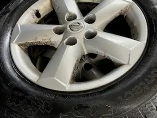 4 vinterdæk på originale Nissan Qashqai  alu-fælge