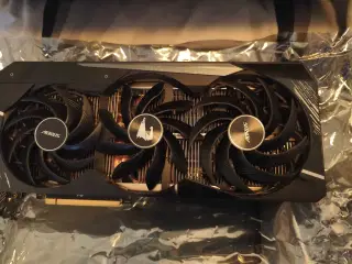 RTX 3080 gigabyte aurous 