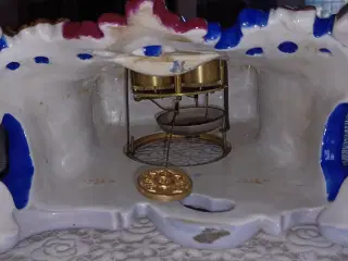 Rokoko porcelæns ur