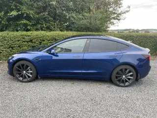 Tesla 3