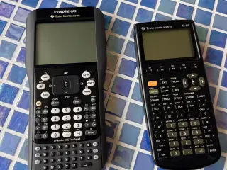 Texas Instruments lommeregnere – som nye!