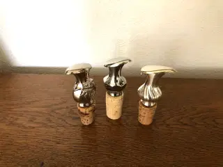 3 fine skænkepropper / skænkenæb
