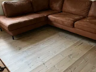 Hjørnesofa med pufafslutning