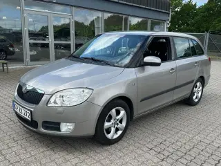 Skoda Fabia 1,6 16V Elegance Combi aut.