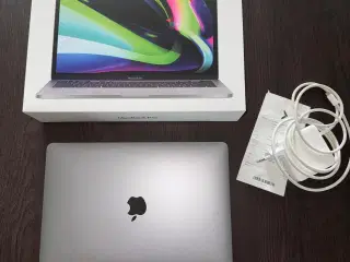 MacBook Pro 13” M1 Space Grey 256 GB