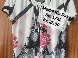Farverig bluse 
