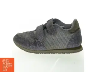 Glitrende børnesneakers med velcrolukning fra Woden (str. 34 )