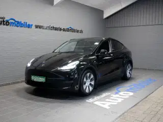 Tesla Model Y  Long Range AWD