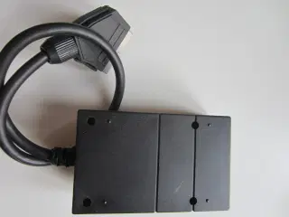 Scartboks med 3 stk. scart-bøsninger
