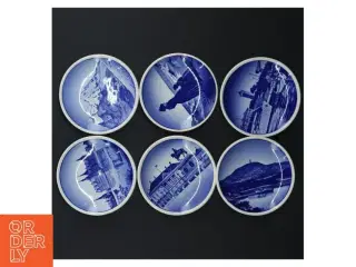 Dekorative porcelænstallerkener med danske motiver (str. Ø. 8,5 cm. 6 styk) fra Aluminia