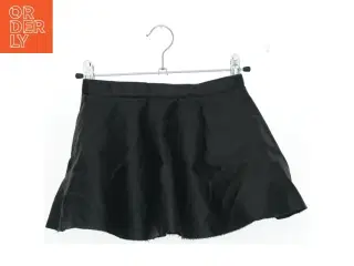 Nederdel fra H&M (str. 104 cm)