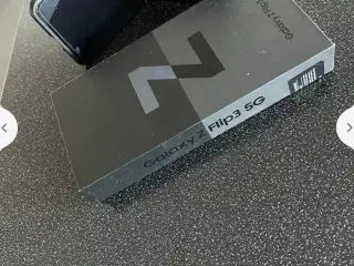 Samsung Z 3 flip