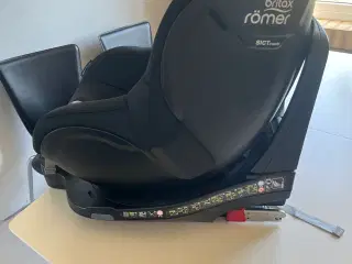 Britax Römer Dualfix M op til 18 kg 