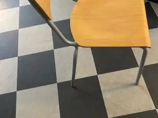 Stole - Stabelstole, bøgetræ på stålstel