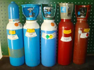 Ejendoms Oxygen (Ilt) & Acetylen (Gas) Fyldte Fl. 