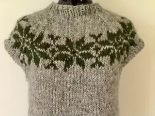 Sarah Lund håndstrikket vest