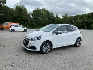 Peugeot 208 1,2 VTi 82 Plus