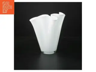 Hvid vase (str. 19x20 cm)