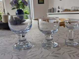 Holmegård kroglas rødvin, hvidvin, snaps