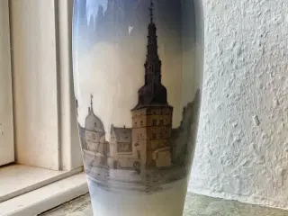 Royal Copenhagen vase
