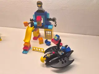 Batman på eventyr, Batwing kanon, Catwomen og Batm