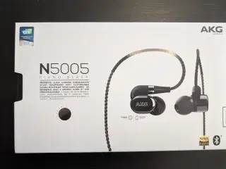 AKG N5005 In-ear refrerencehovedtelefoner med kabe