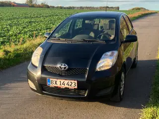 Toyota Yaris 1,3 Benzin. Bud modtages.