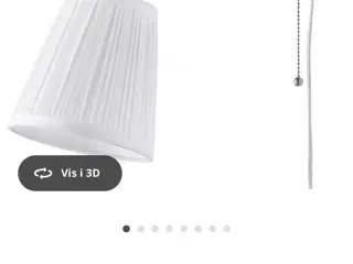 Fin væglampe i modellen Årstid fra IKEA sælges