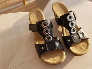 Flotte nye sandaler brugt én gang