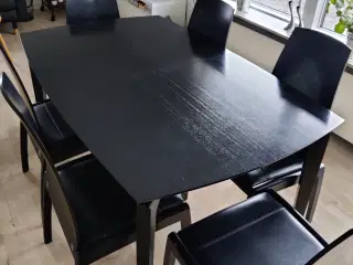 Spisebord med 6 stole