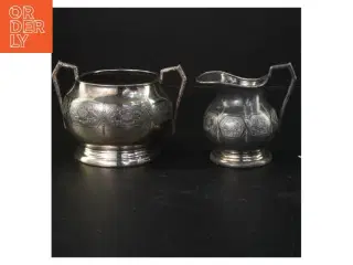 Sæt af vintage sukkerskål og flødekande (str. 9 cm. og. 8 cm)