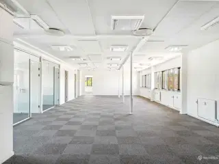 Attraktivt kontorlejemål ved torvet i Egedal Centret