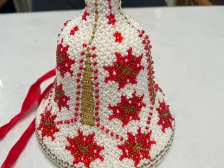 Perle juleklokke