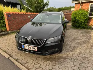Skoda Superb 1,5 TSI DSG Business Excecutive