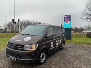 VW Caravelle 2,0 TDi 150 Comfortline DSG kort