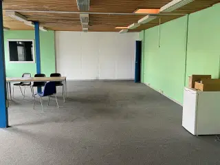 Kontor/lager ca. 1 km fra Vojens centrum