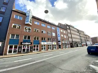 Velindrettet kontorlejemål i Odense C – 110 m²