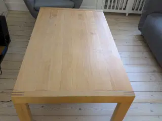 Sofabord gives væk