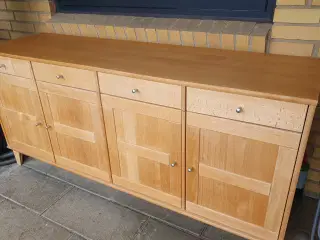 vitrineskab i bøg
