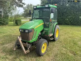 John Deere 3520