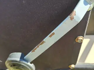 Barnevogn med god plads.