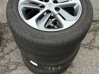 Hyundai alufælge med dæk 5x114.3 krydsmål 