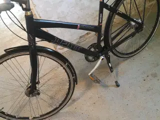 JUPITER millennium  28"  52CM 7 gear ,dæk som nye 