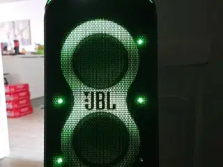Jbl partybox club 120