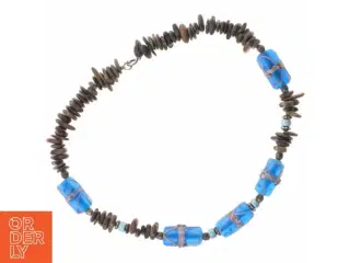 Halskæde med glas-, sten- og metalperler (str. 39 cm)