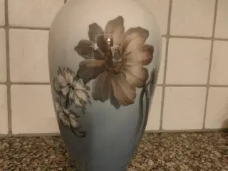 Royal Copenhagen vase 2660-1099