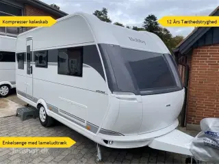 2024 - Hobby On Tour 460 DL   Dejlig rejsevogn med enkelsenge fra Hinshøj Caravan