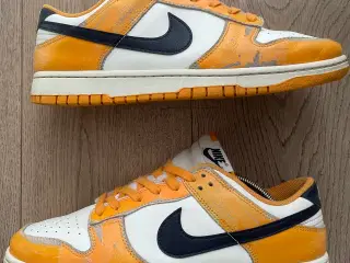 Nike dunk low wear and tear yellow EU44