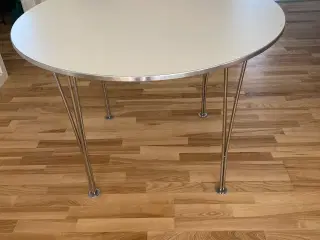 Rundt hvidt spisebord 